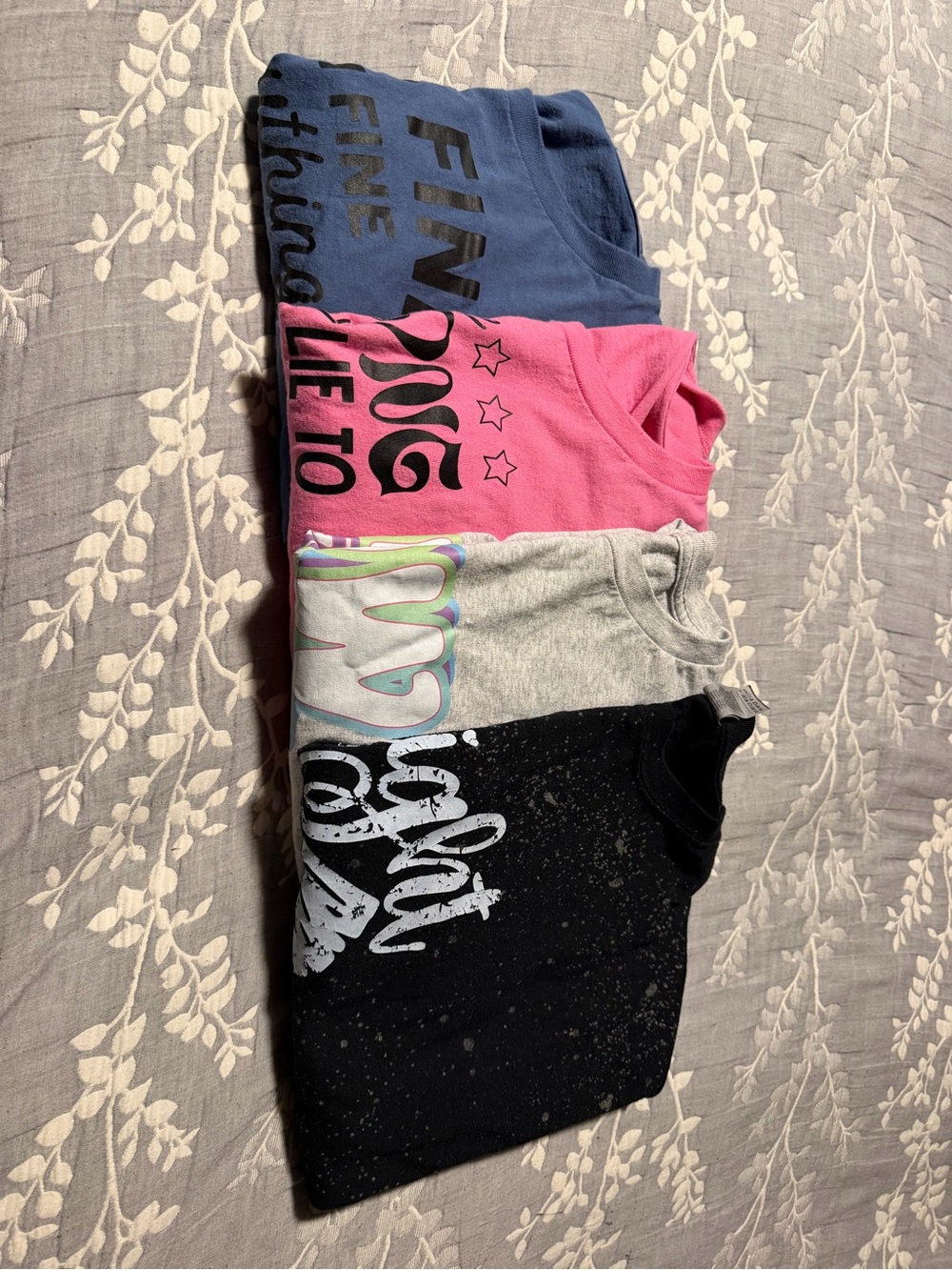 Graphic t-shirt bundle - Picture 10 of 10
